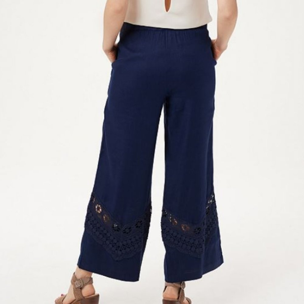 Susan Graver Linen Blend Ankle Pant Crochet Detail - Picture 2 of 4